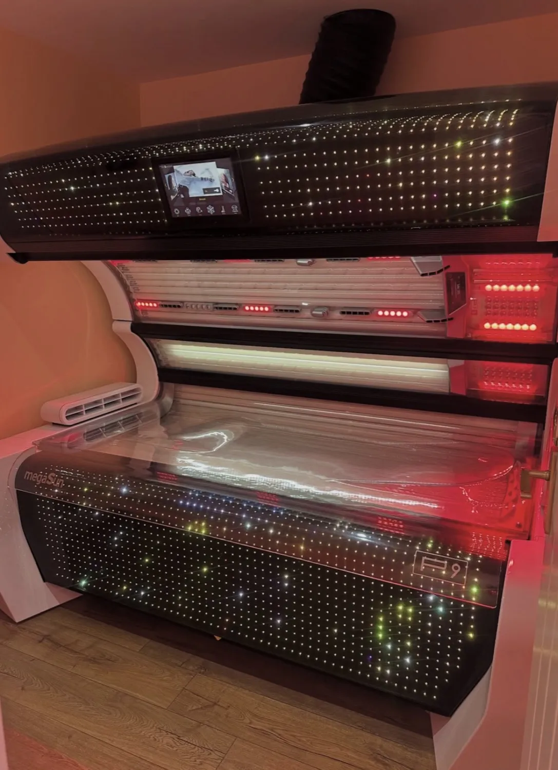 Refurbished lay down sunbed at Glow Tanning & Beauty
